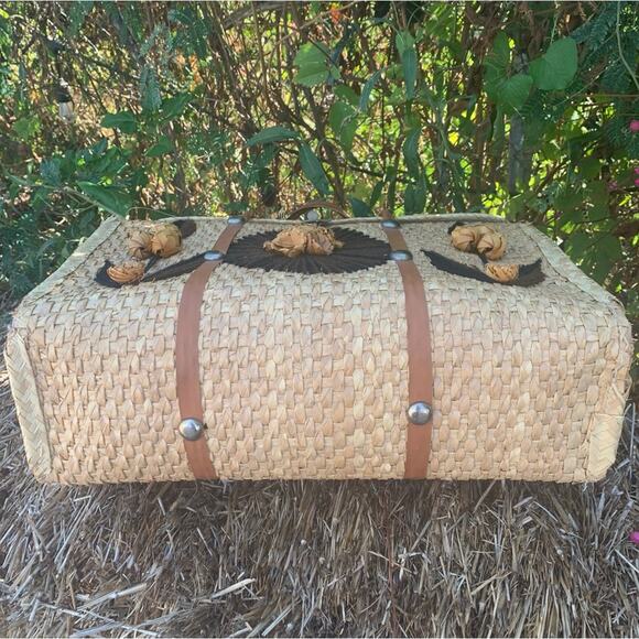 Large Woven Tote Wicker Rattan Vintage Leather Handwoven Mexican Tote Bag - Picture 14 of 15